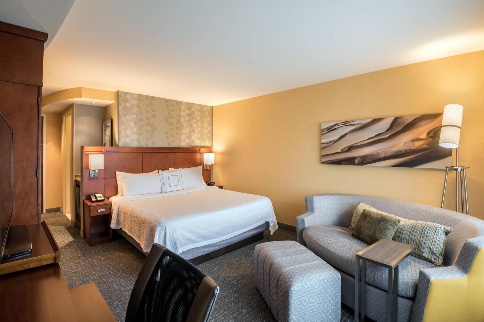 Courtyard By Marriott Waldorf Hotell Eksteriør bilde