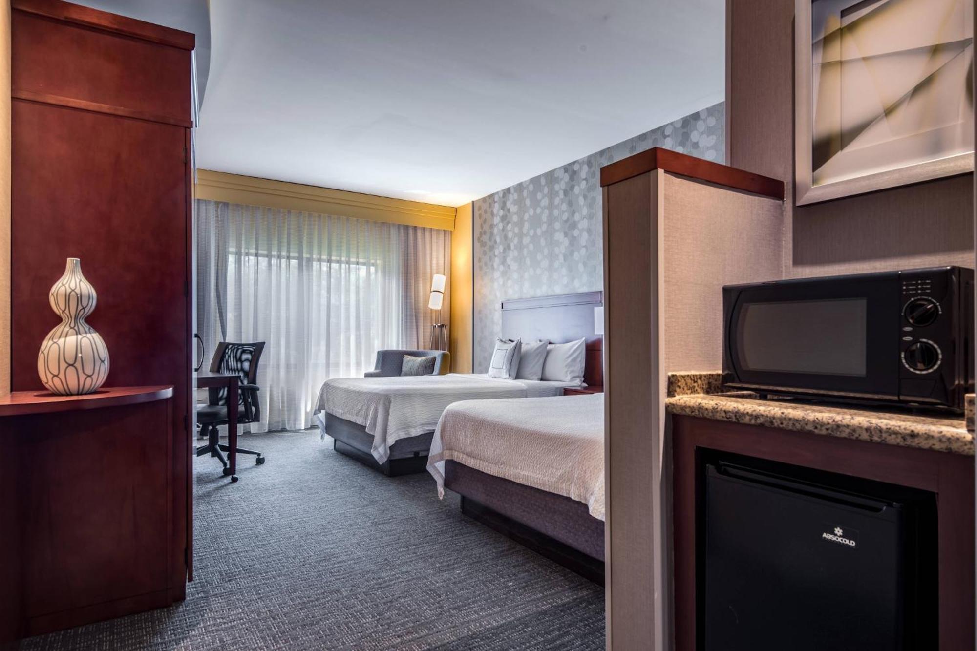 Courtyard By Marriott Waldorf Hotell Eksteriør bilde