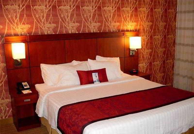 Courtyard By Marriott Waldorf Hotell Eksteriør bilde