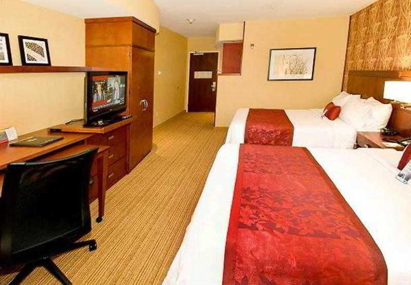 Courtyard By Marriott Waldorf Hotell Eksteriør bilde