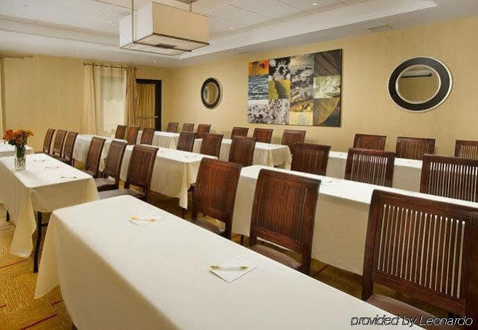 Courtyard By Marriott Waldorf Hotell Eksteriør bilde